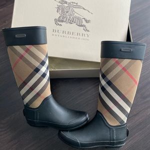 Authentic Burberry Rain boots sz EUR38